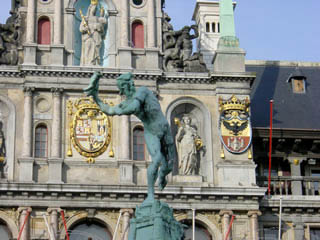 Brabo op Grote Markt Brabo op Grote Markt
