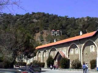 Ingang Kykko klooster