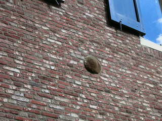 Kanonskogel in muur Kanonskogel in muur