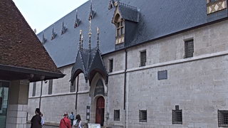 Les Hospices de Beaune Les Hospices de Beaune