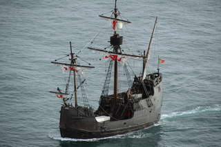 Replica Replica