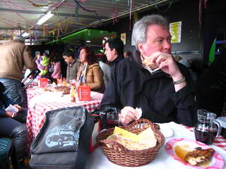 Aad in restaurant markt Santo da Serra Aad in restaurant markt Santo da Serra